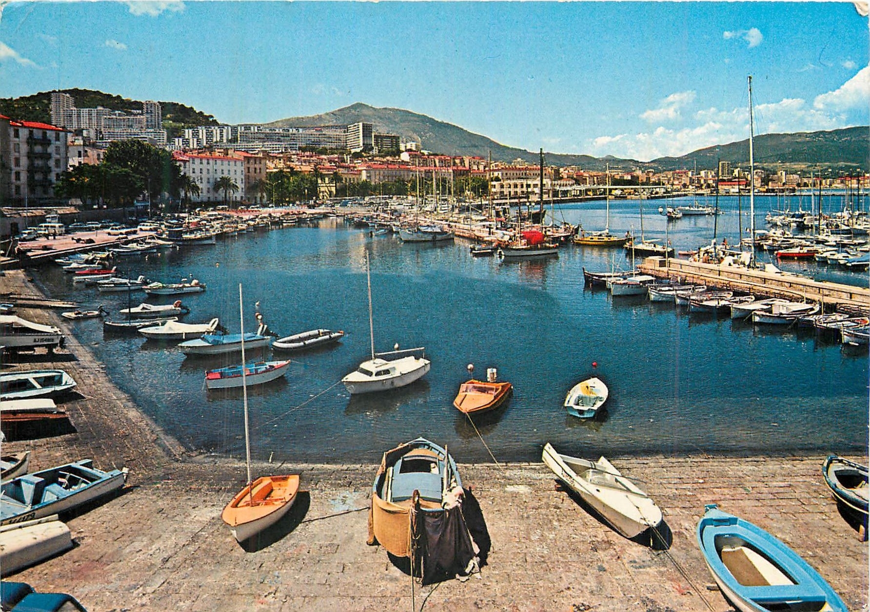 CPM Ajaccio Vue generale du Port de Plaisance