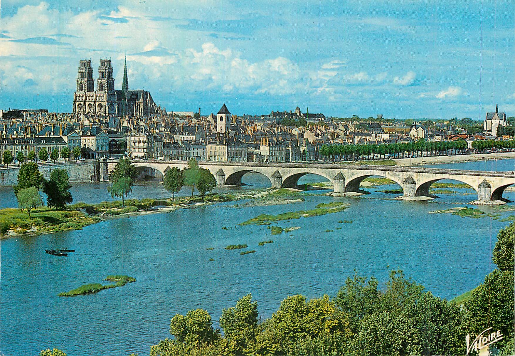 CPM Orleans (Loiret) Le Pont George V sur la Loire