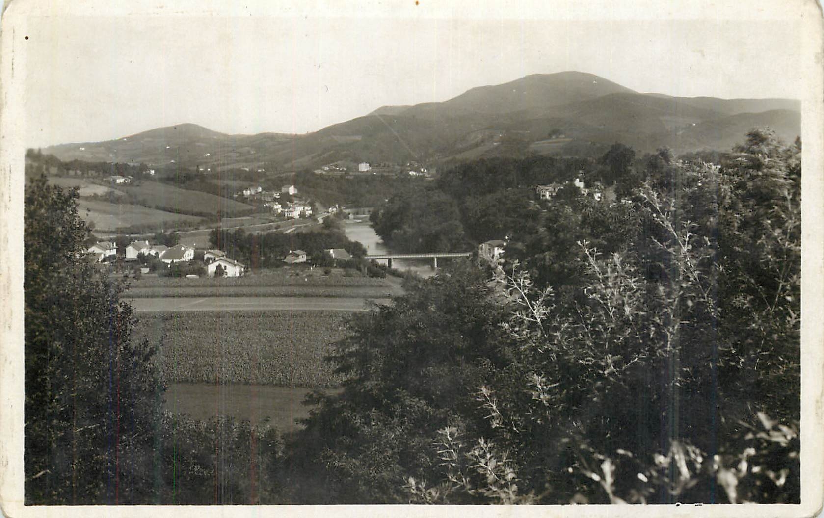 CPM Cambo (B P) La Nive et l'Ursuya vus des Terrasses