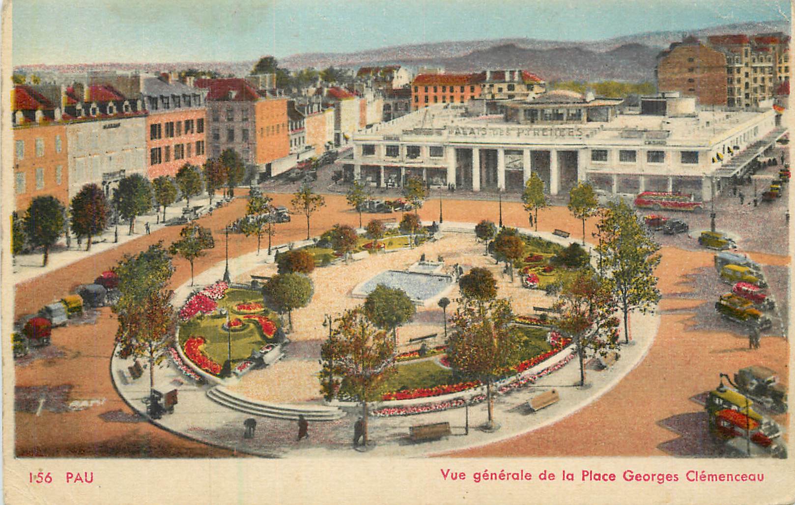 CPA Pau Vue generale de la Place Georges Clemenceau