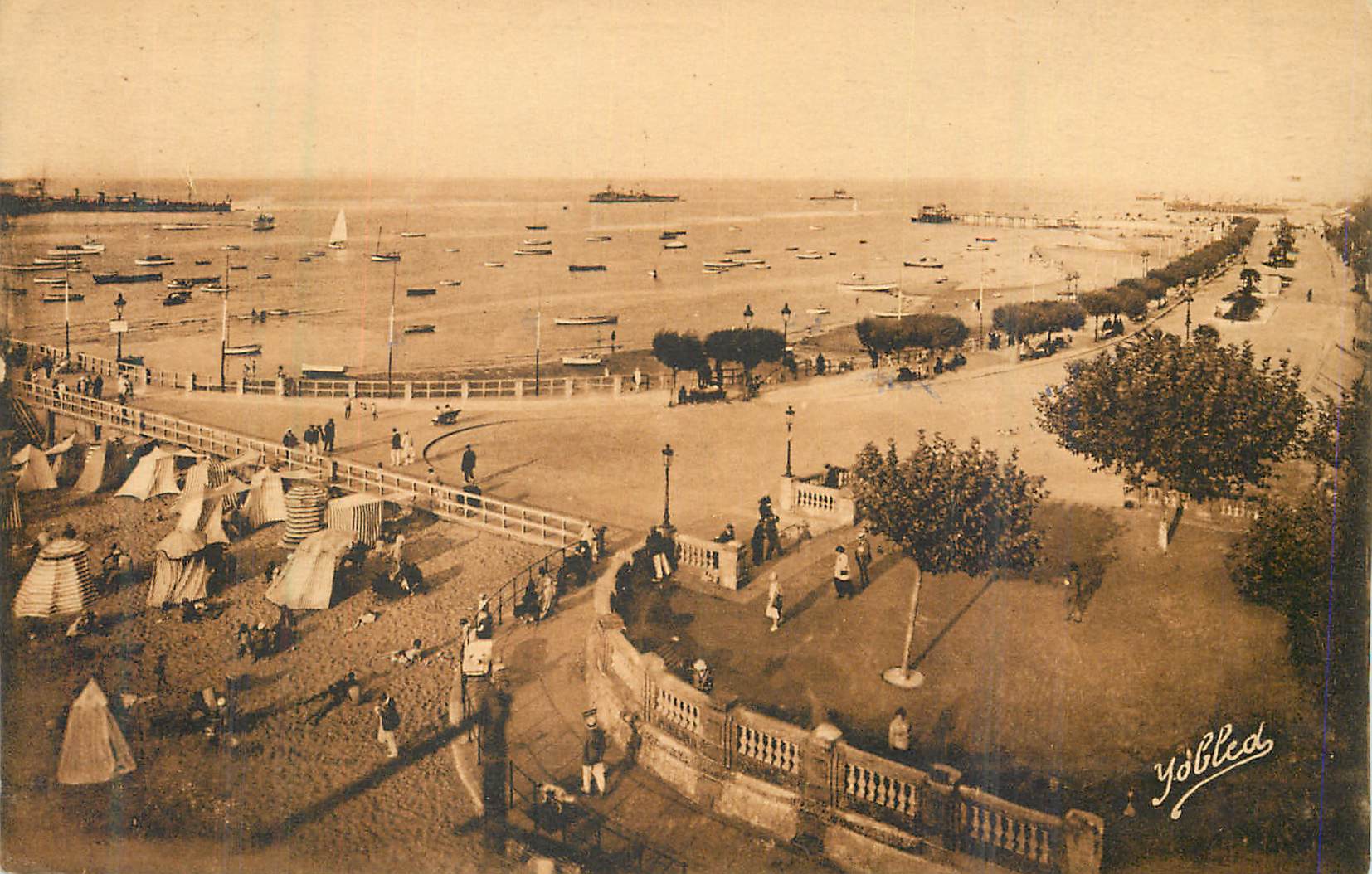 Arcachon — Place Thiers — Boulevard Promenade — Yobled