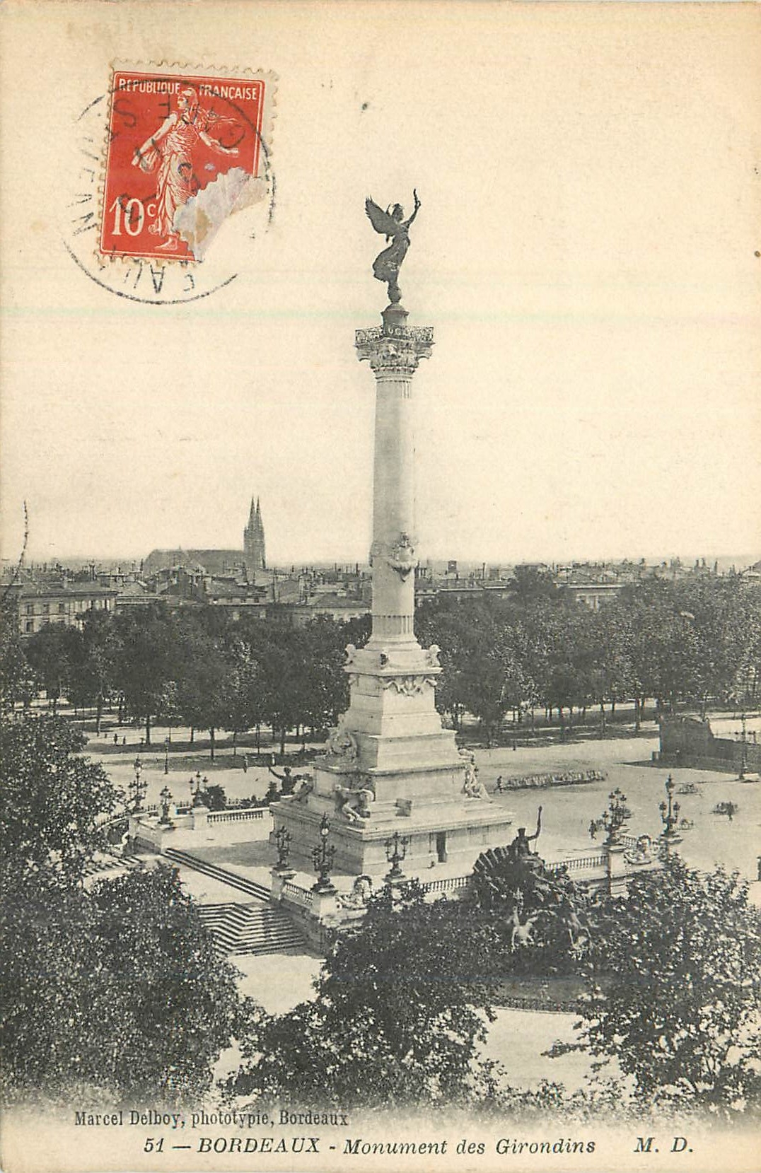 CPA Bordeaux Monument des Girondins