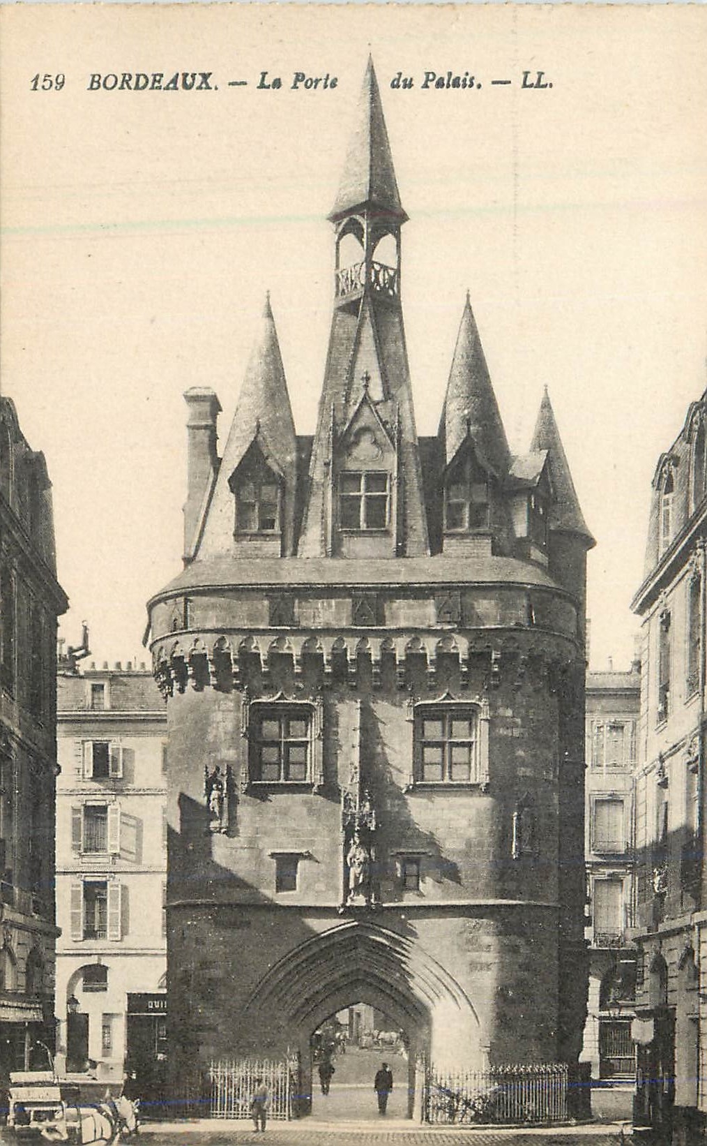 CPA Bordeaux La Porte du Palais