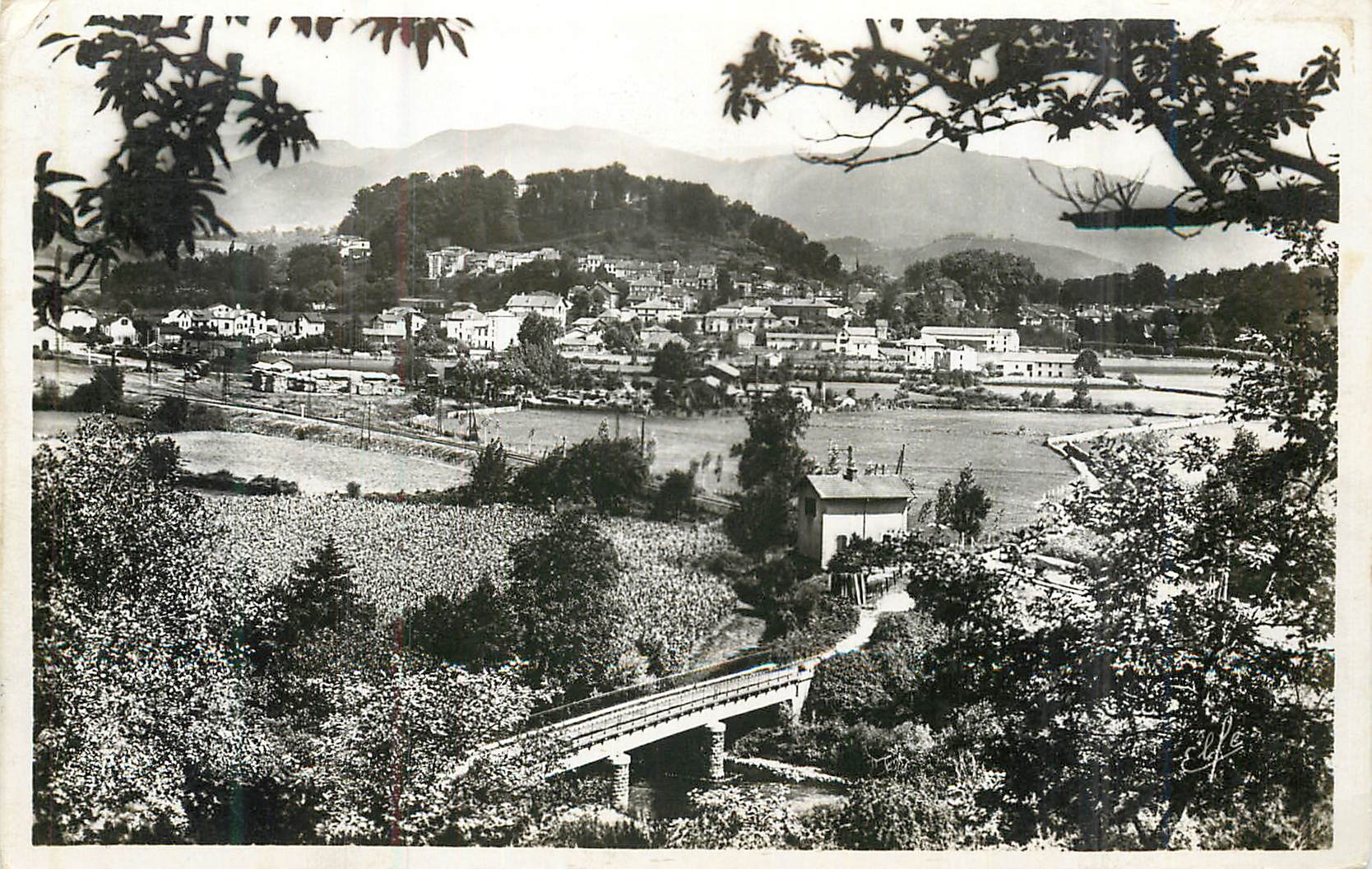 Saint-Jean-Pied-de-Port — Vue générale — Éditions Labouche Frères Toulouse