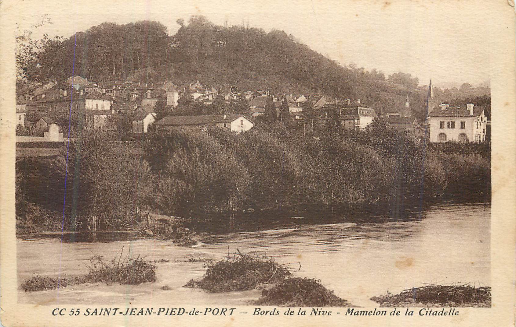 Saint-Jean-Pied-de-Port — Bords de la Nive — Mamelon de la Citadelle — CC 55