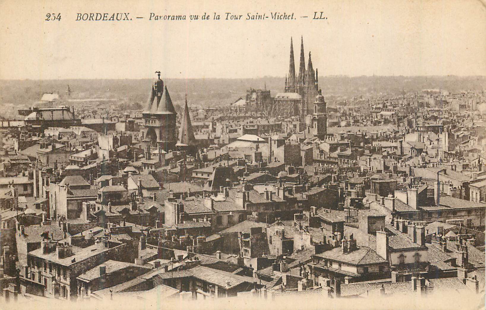 CPA Bordeaux Panorama vu de la Tour Saint-Michel