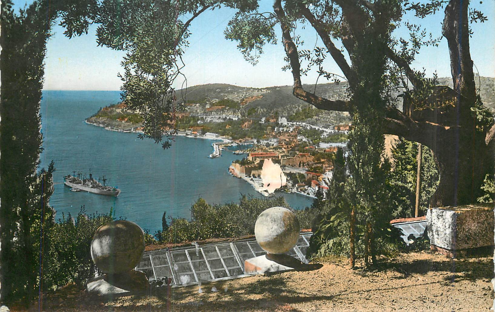 CPM La Cote d'Azur villefranche sur mer jardin provencal