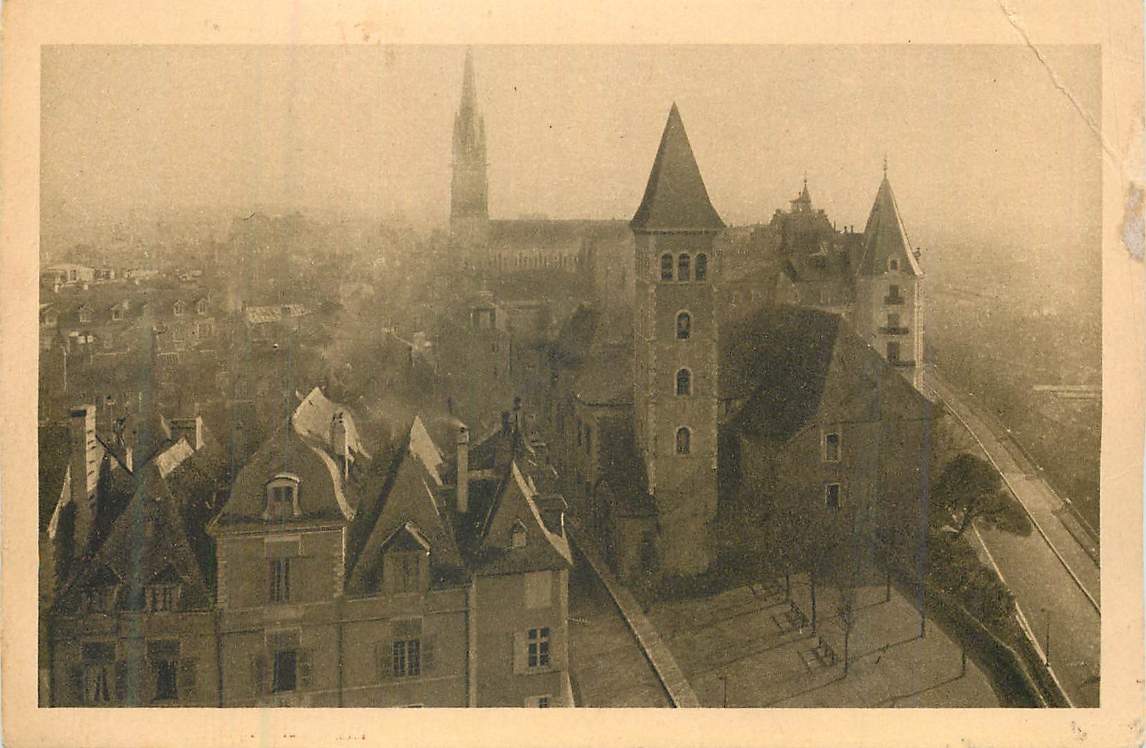CPA Amboise (I et L) le chateau facde Nord