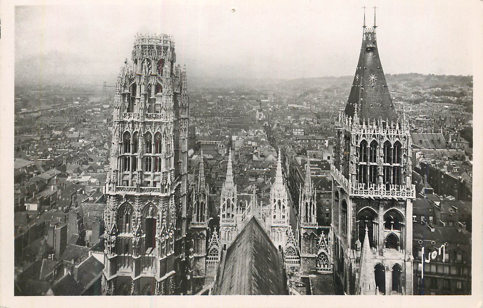 CPM Rouen (Seine inf) la cathedrale tours de beure et st romain