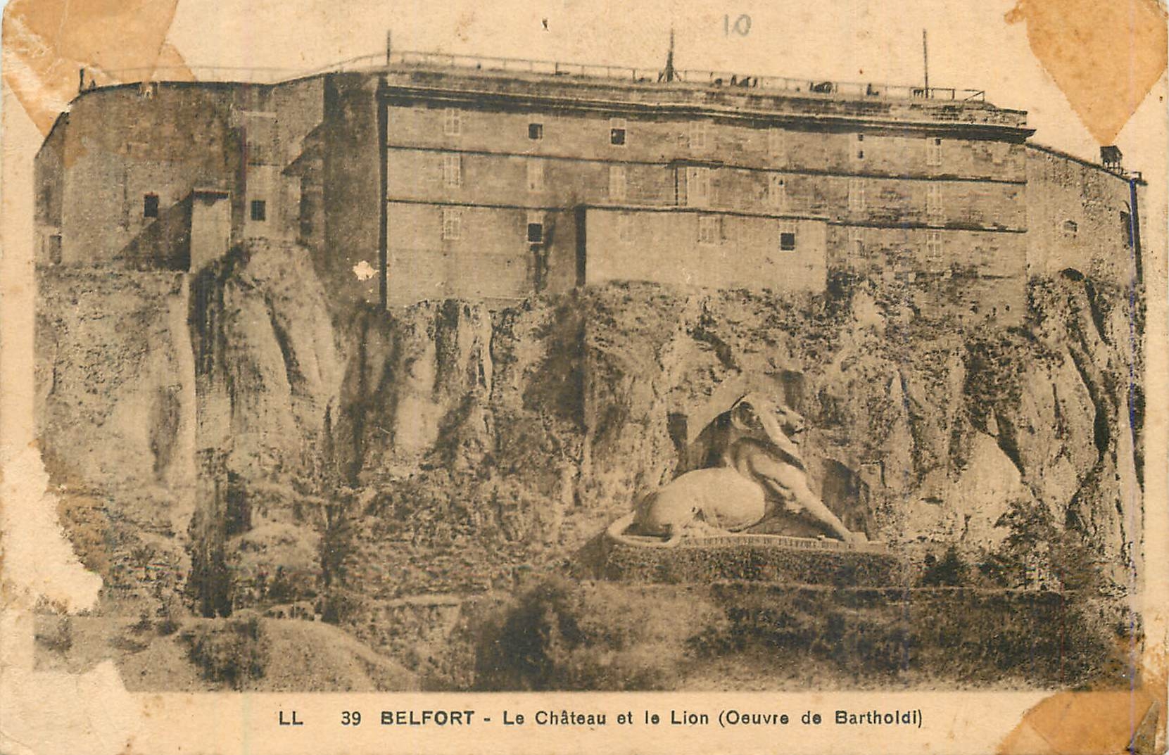 Belfort - Le Château et le Lion (Oeuvre de Bartholdi)