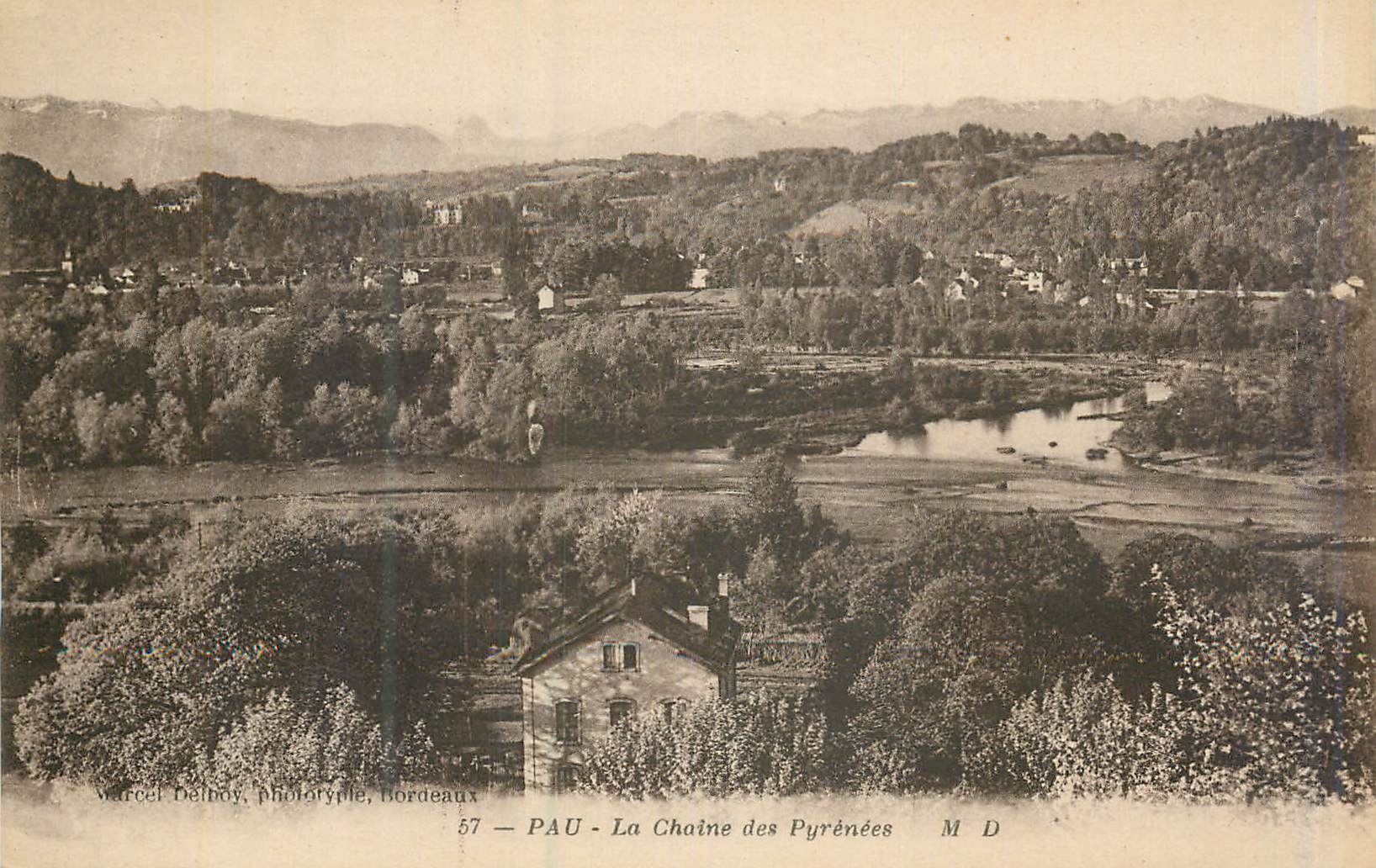 CPA Pau la chaine des pyrennees
