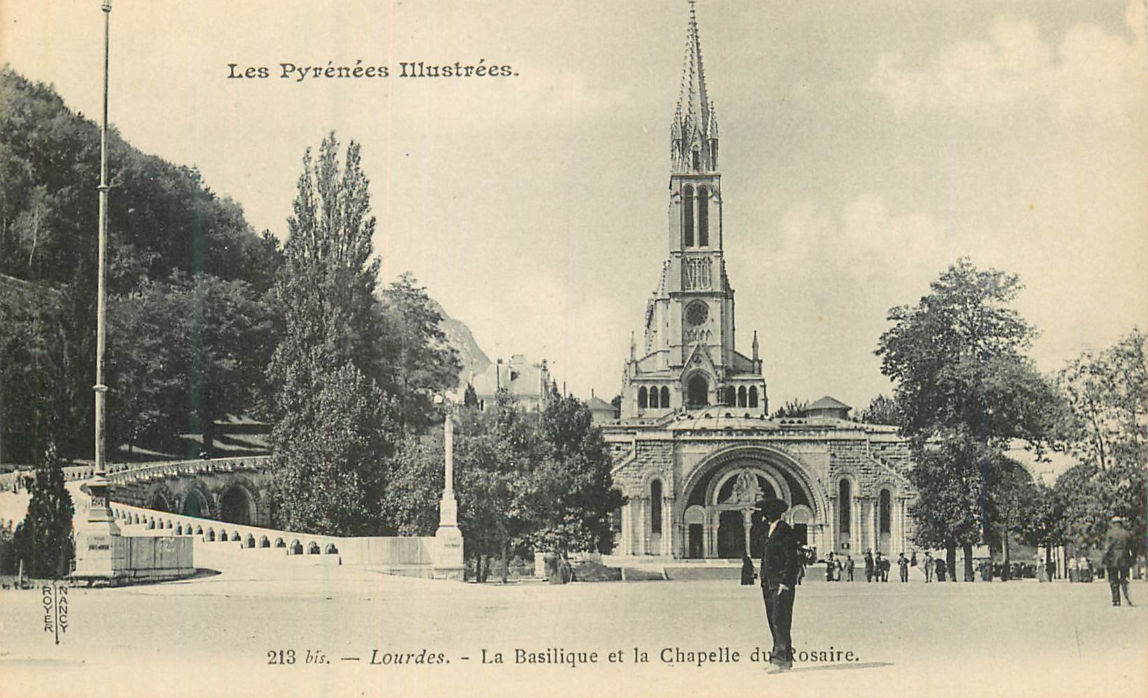CPA Lourdes la basilique et chapelle du rosaire