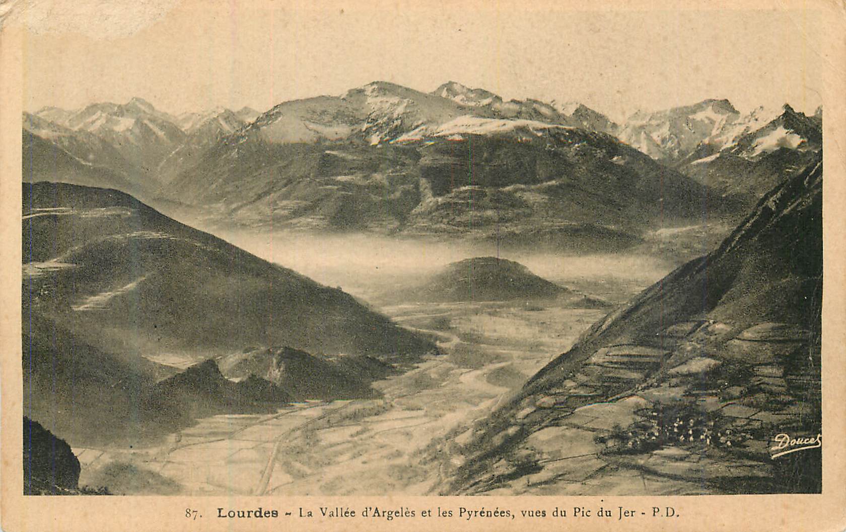 CPA Lourdes la vallee d'argeles et les pyrenees veus du pic du jer P D