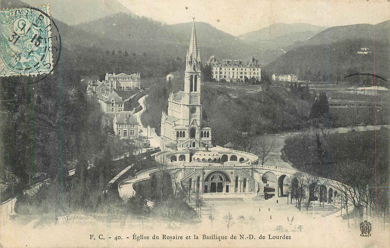 CPA Lourdes eglise du rosaire et la basilique de N D