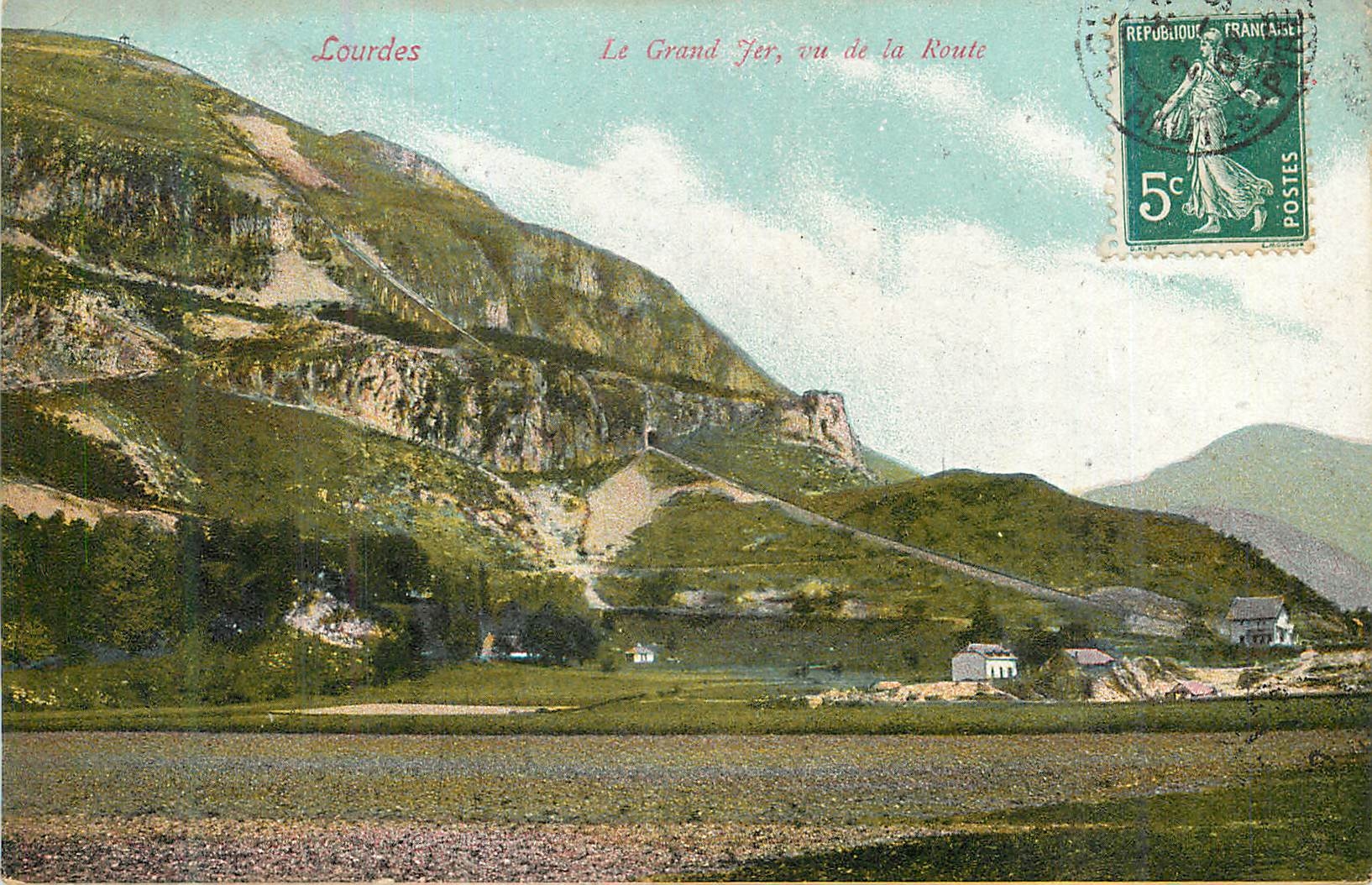 CPA Lourdes le grand Jer vu de la route