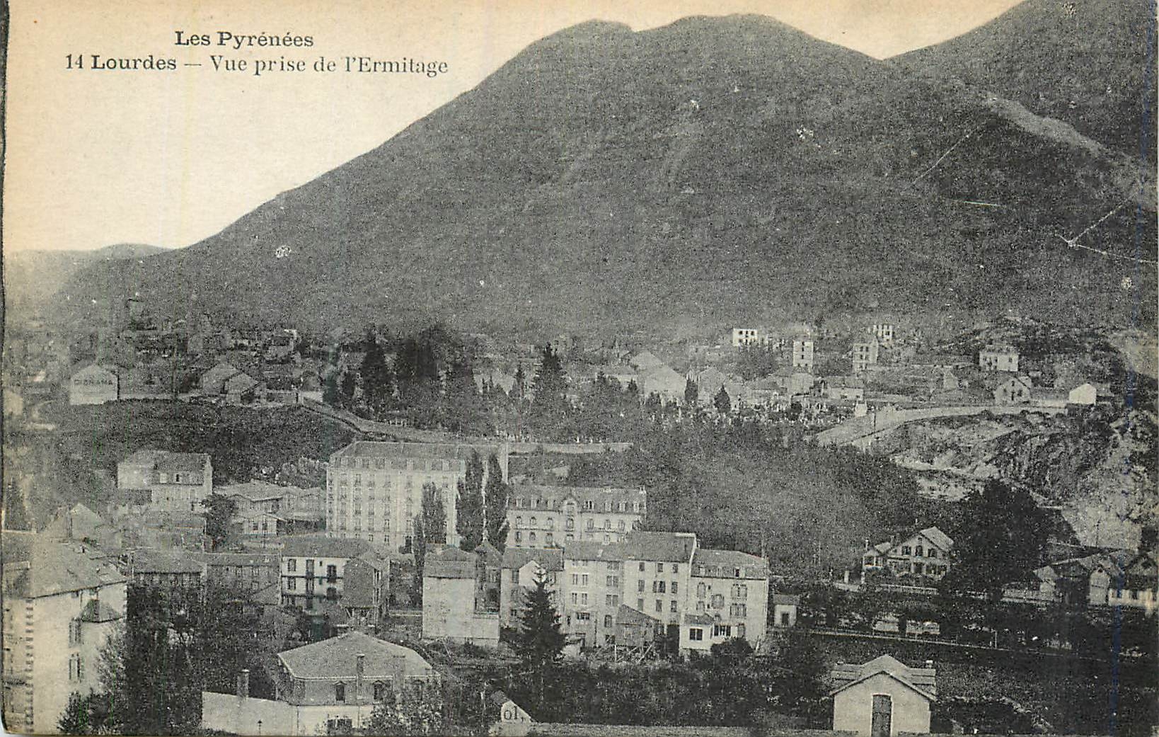 CPA Lourdes vue prise de l'ermitage