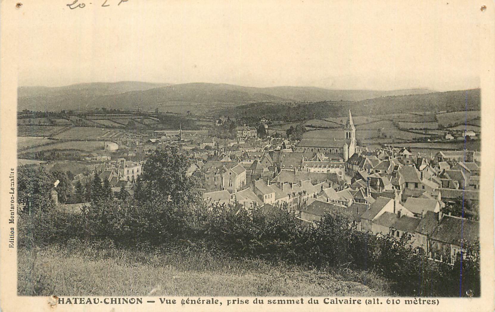 CPA Chateau chinon vue generale prise du semmet du calvaire (alt 610 m)