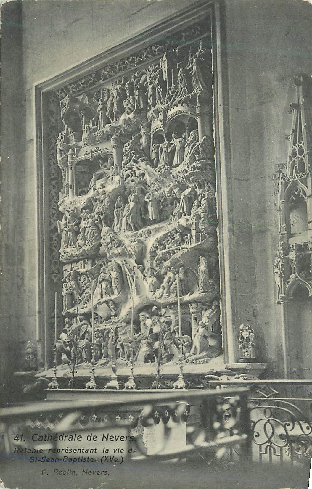 CPA Nevers cathedrale retable representant la vie de st jean baptiste (XVe)