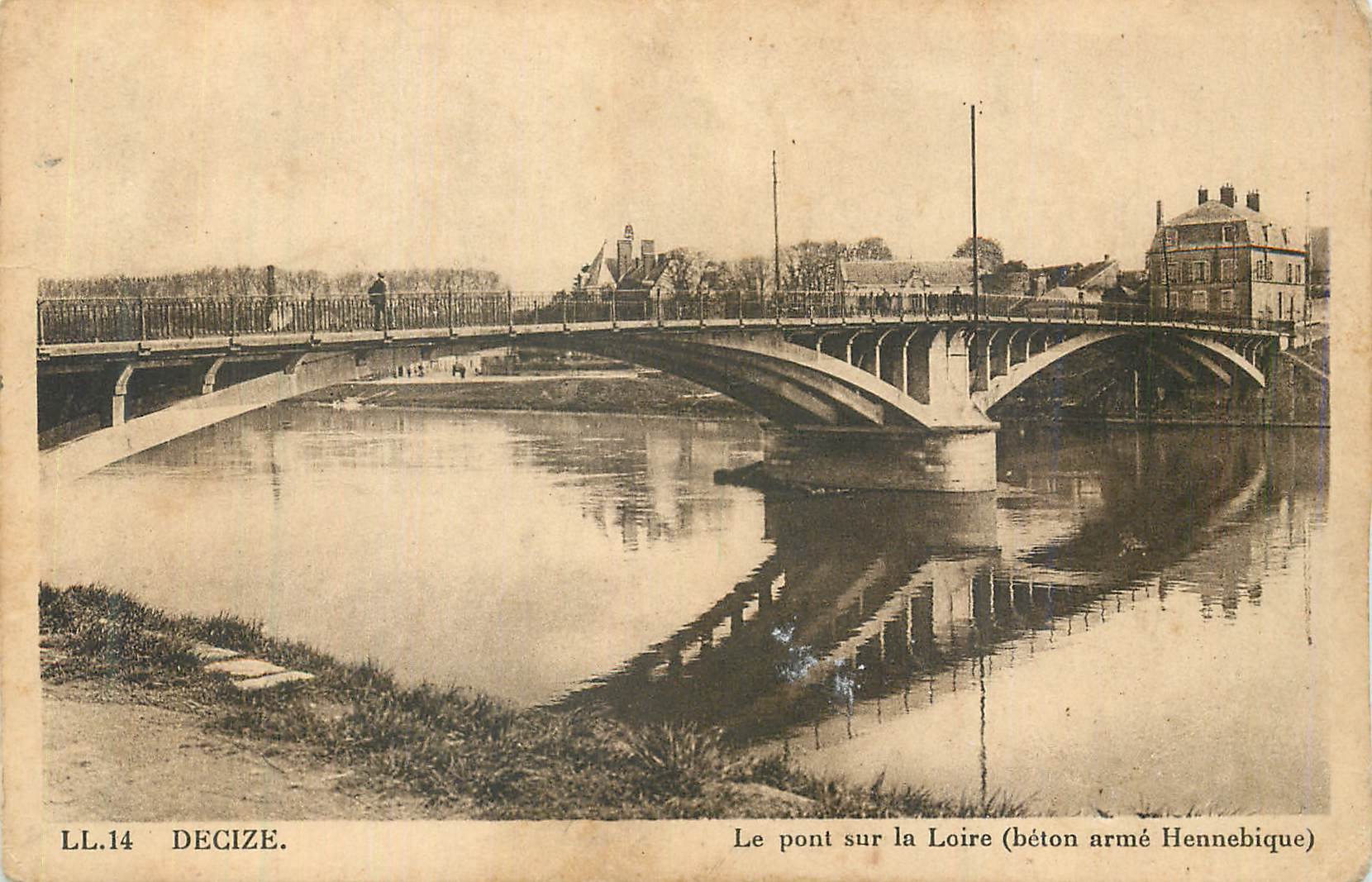 CPA Decize le pont sur la loire (beton arme hennebique)