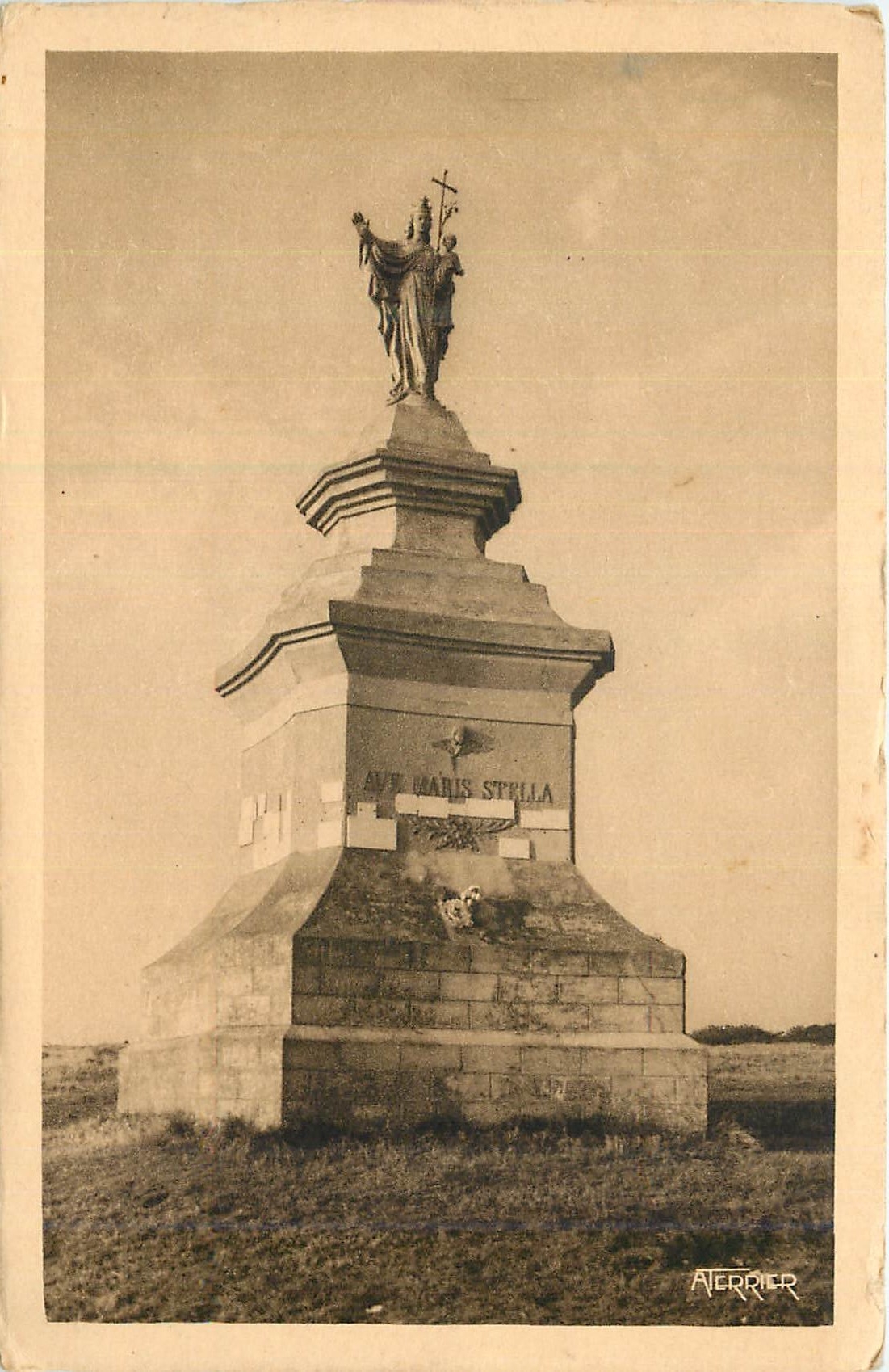 CPA Mers les bains (S I) N D de la falaise