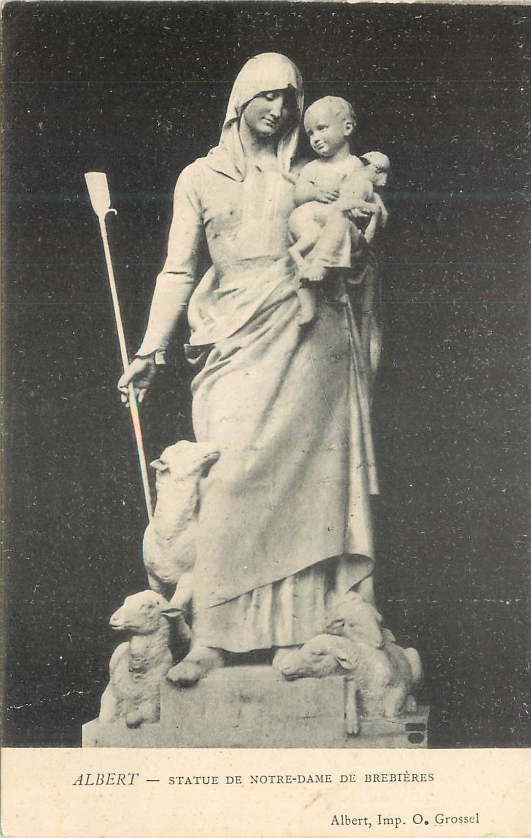 CPA Albert (Somme) statue de N D de brebieres
