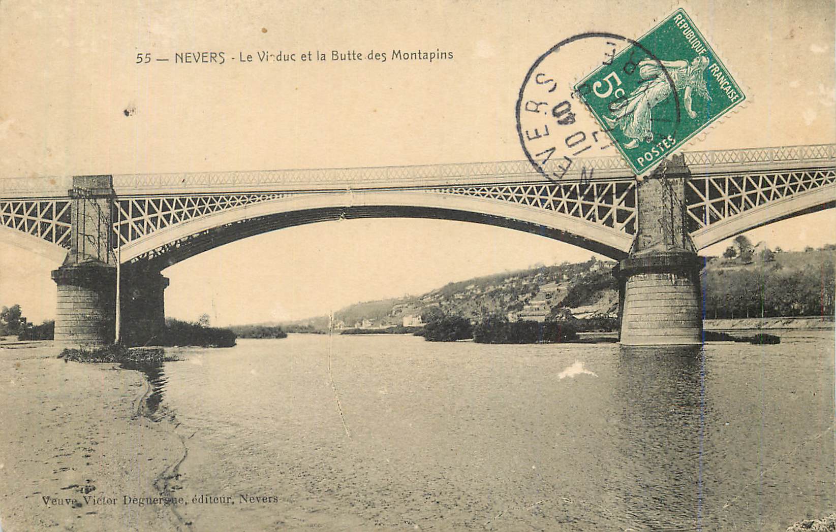 CPA Nevers le viaduc et la butte des montapins