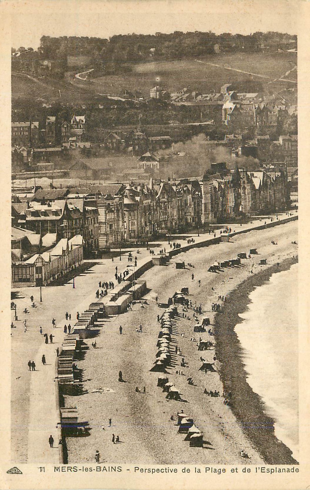CPA Mers-les-Bains Perspective de la Plage et de l'Esplanade