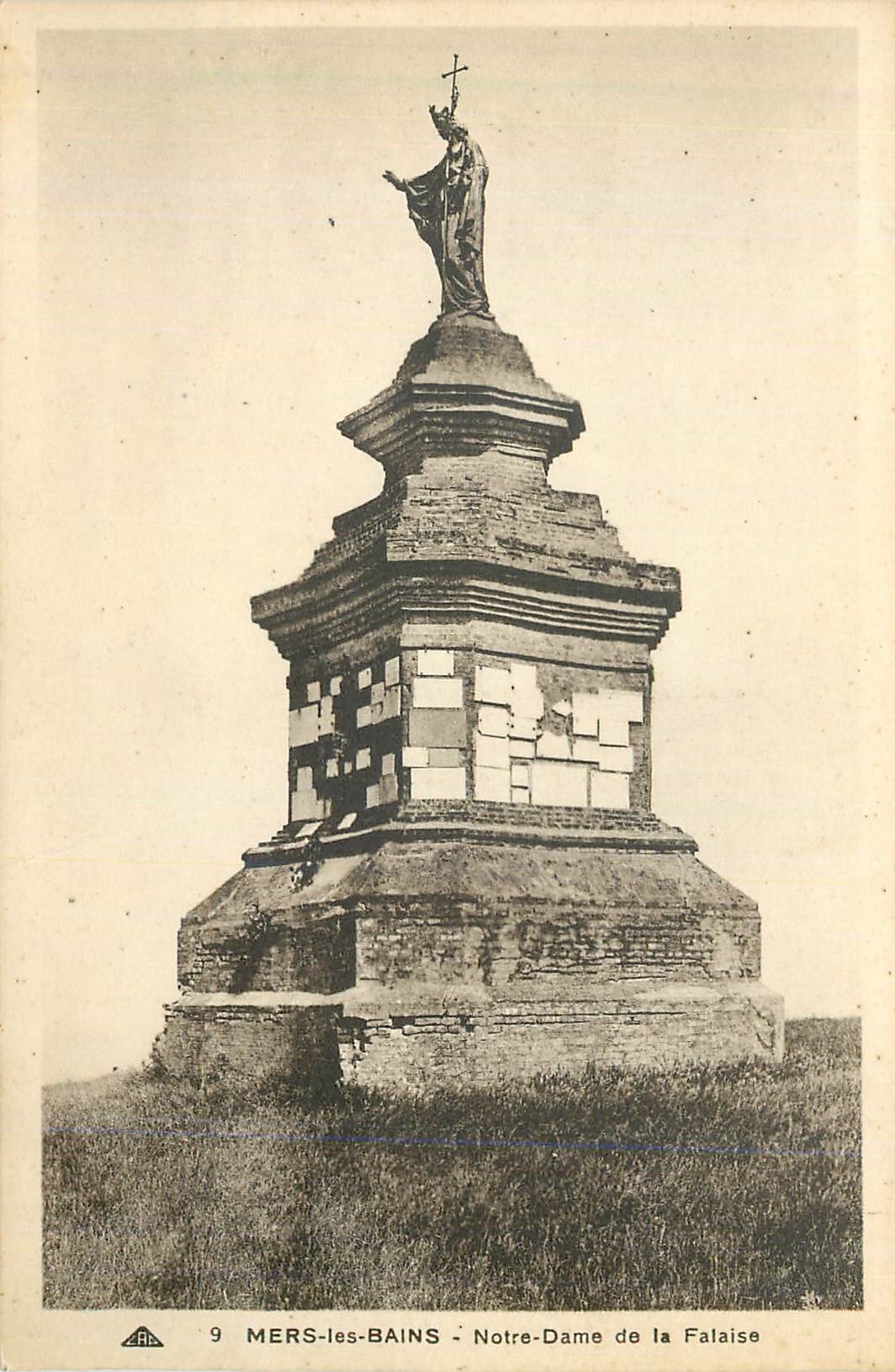 CPA Mers-les-Bains Notre Dame de la Falaise