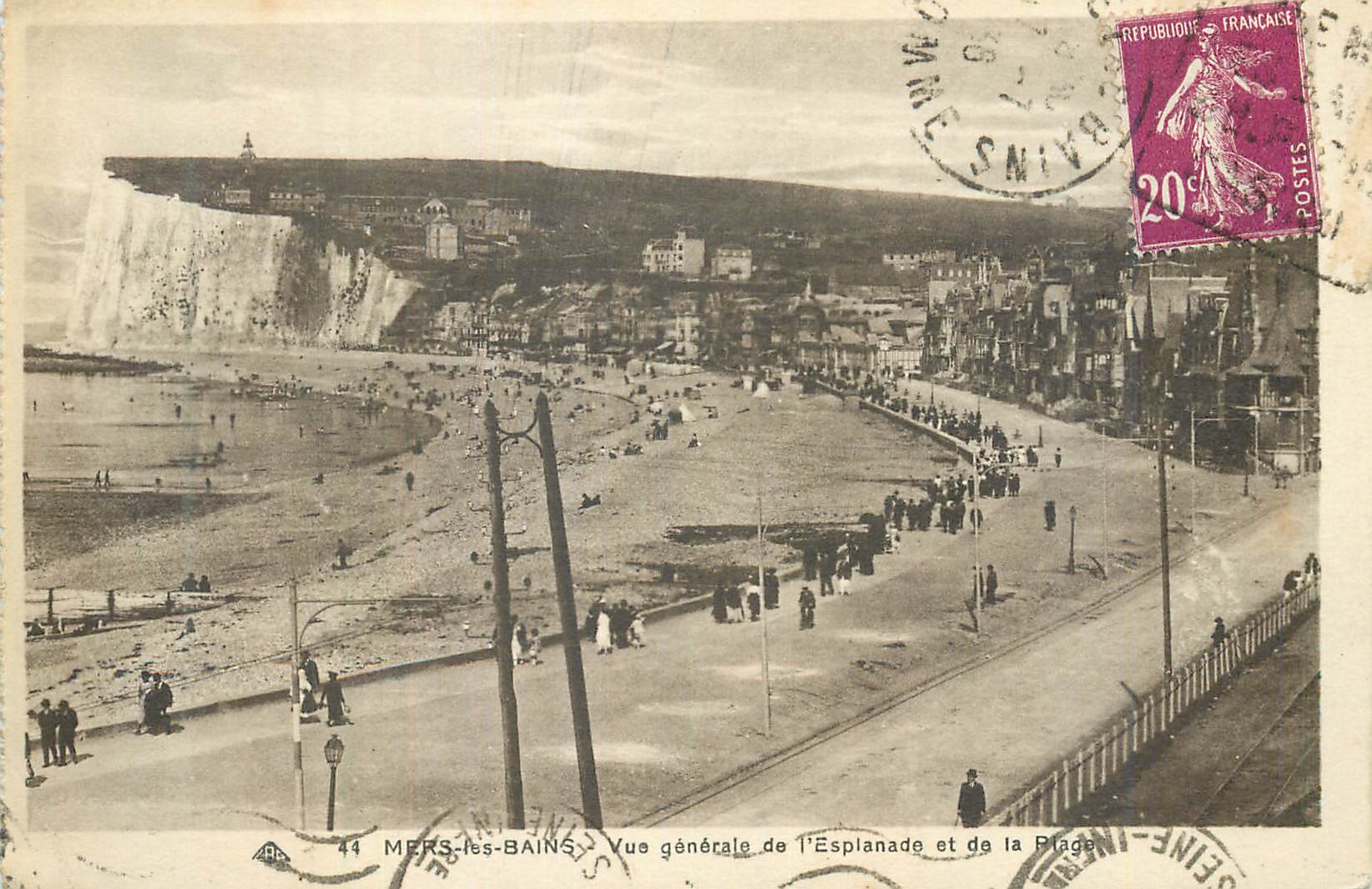 CPA Mers-les-Bains Vue generale de l'Esplanade et de la Plage