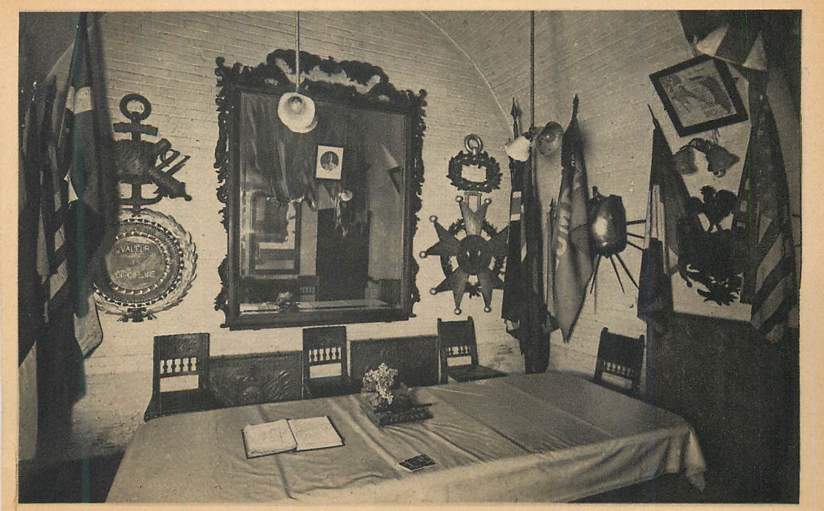CPA Citadelle de Verdun Salle d'Honneur des Officiers de la Citadelle Militaria