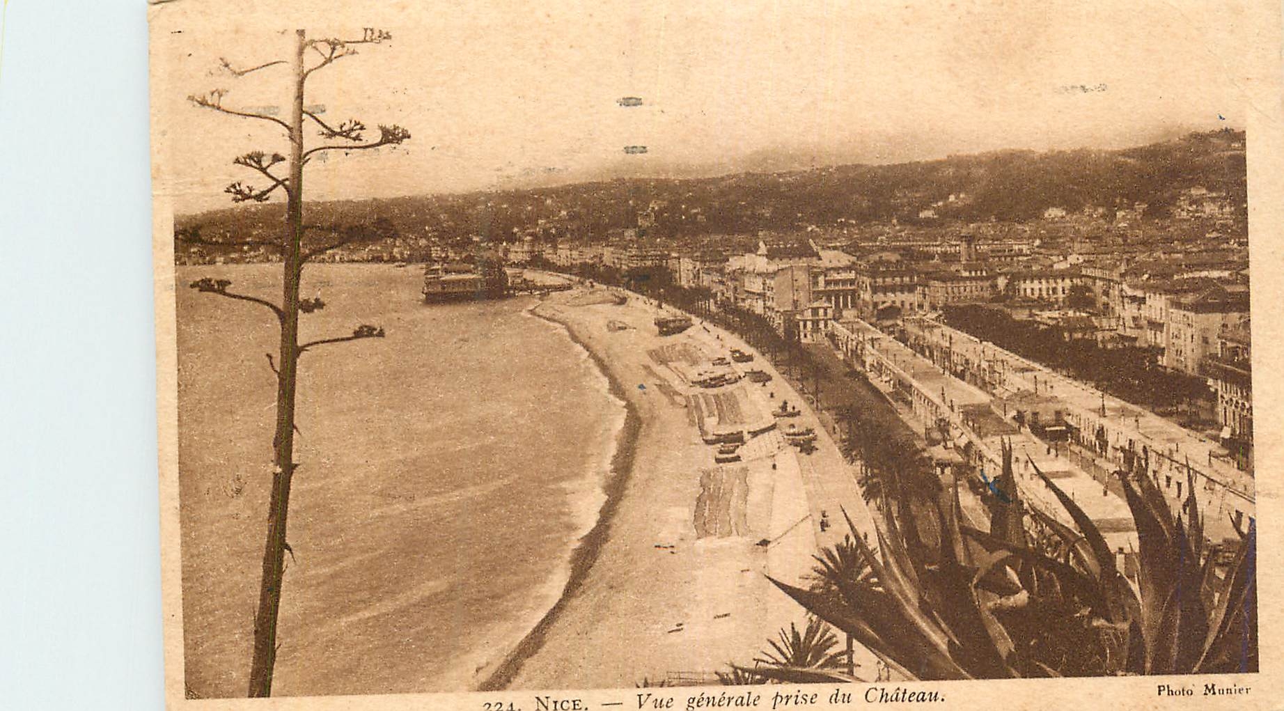 CPA Nice Vue generale prise du Chateau