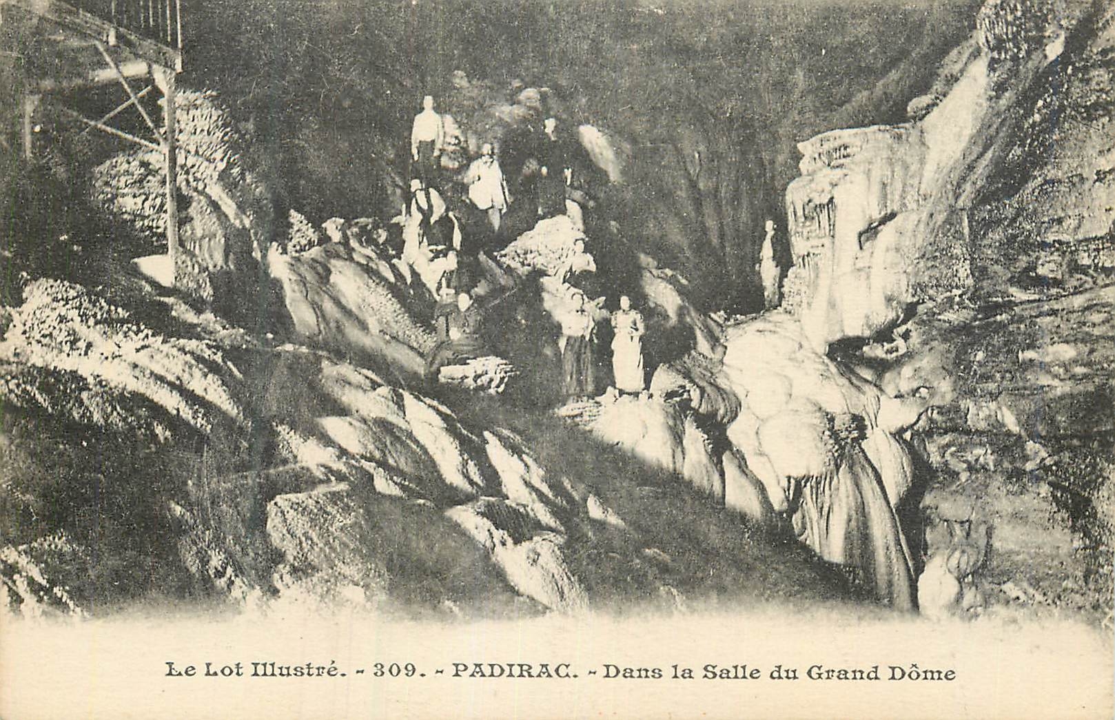 Padirac — Dans la Salle du Grand Dôme — Le Lot Illustré n°309