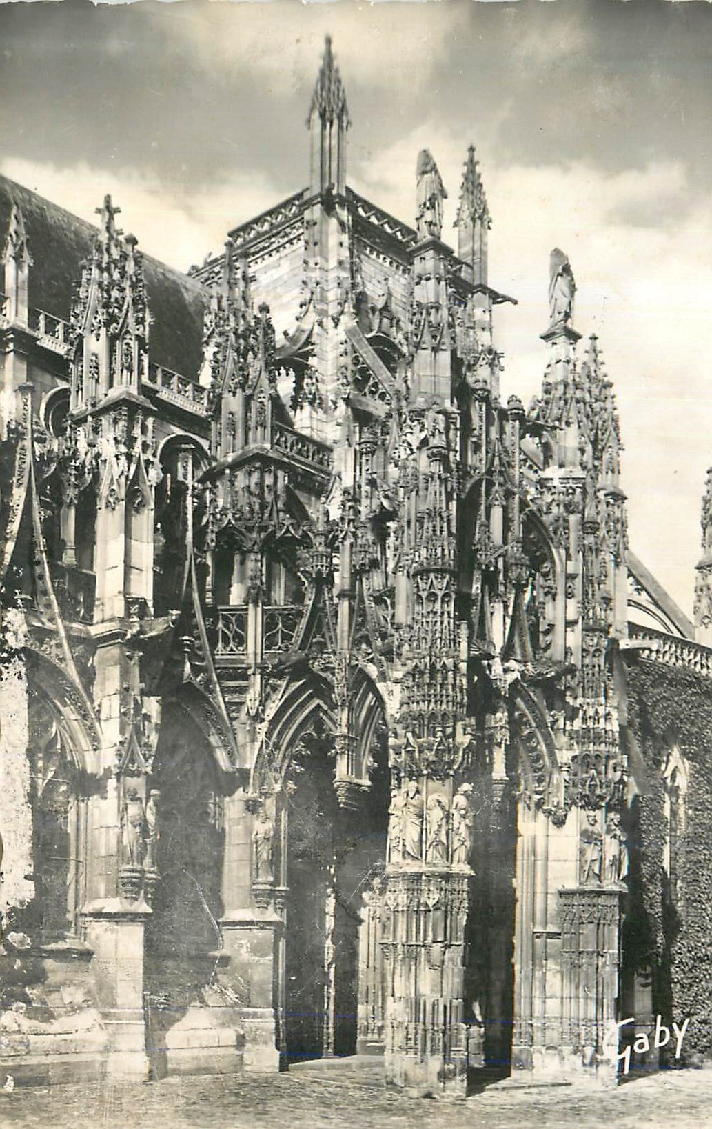 Louvières (Eure) — Église Notre-Dame : Porche Principal — Éditions Gaby