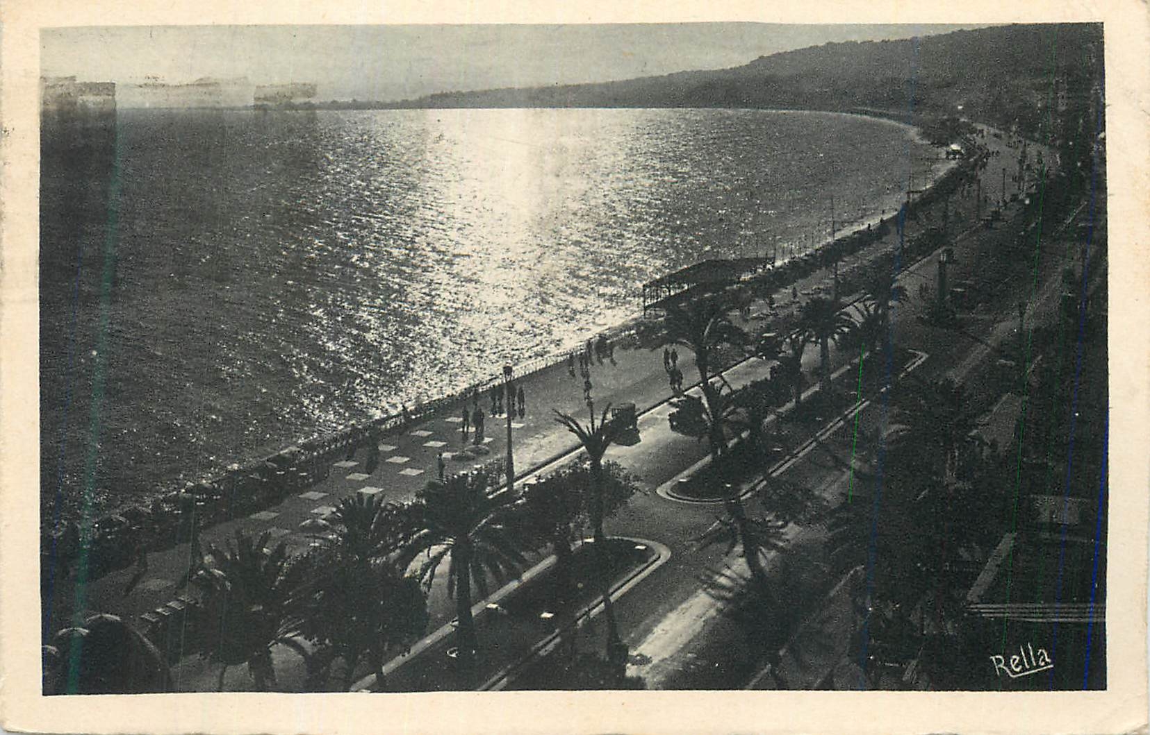 CPA Nice Couchant sur la Promenade des Anglais et la Baie des Anges
