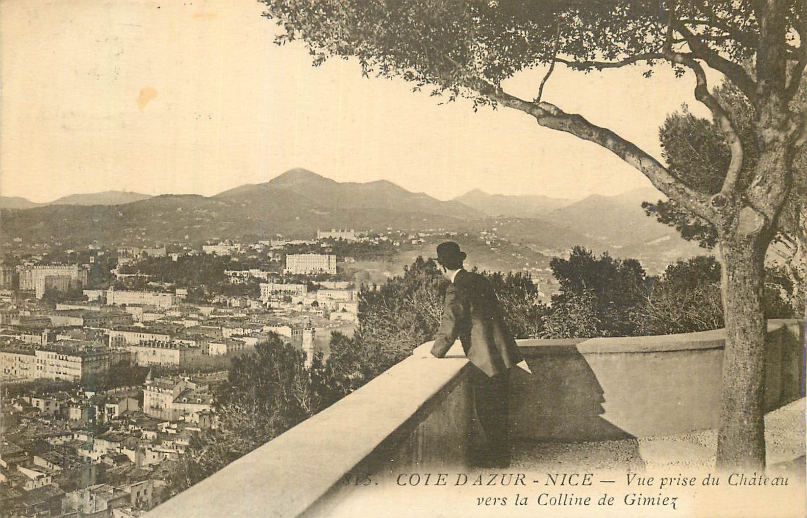 CPA Nice Vue prise du Chateau vers la Colline de Gimiez