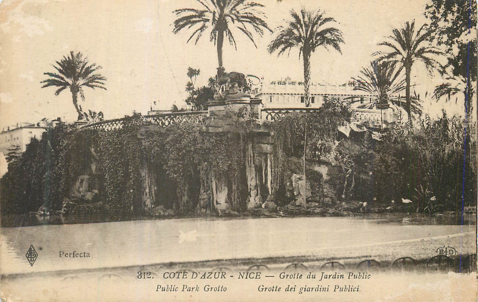 CPA Nice Grotte du Jardin Public