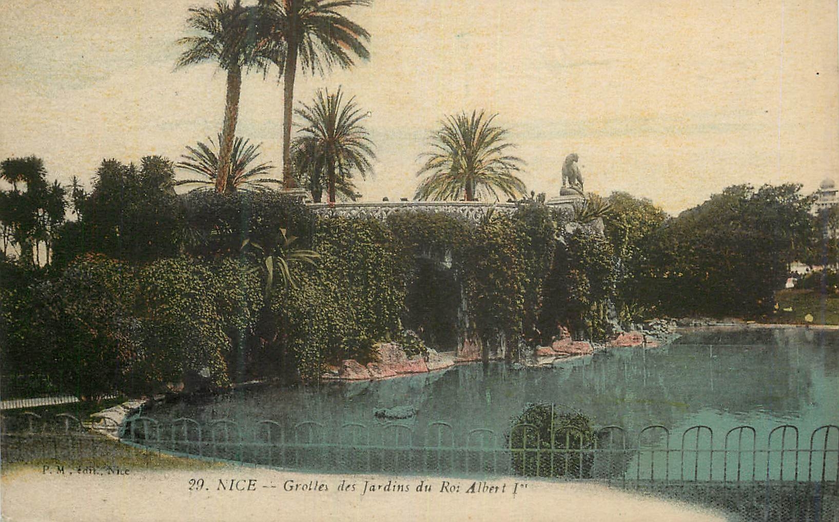 CPA Nice Grotte des Jardin du Roi Albert 1er
