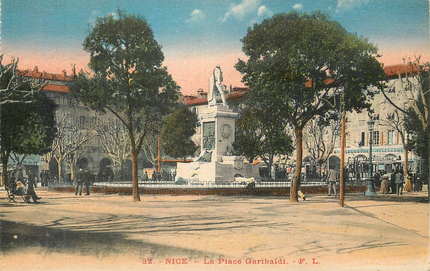 CPA Nice La Place Garibaldi