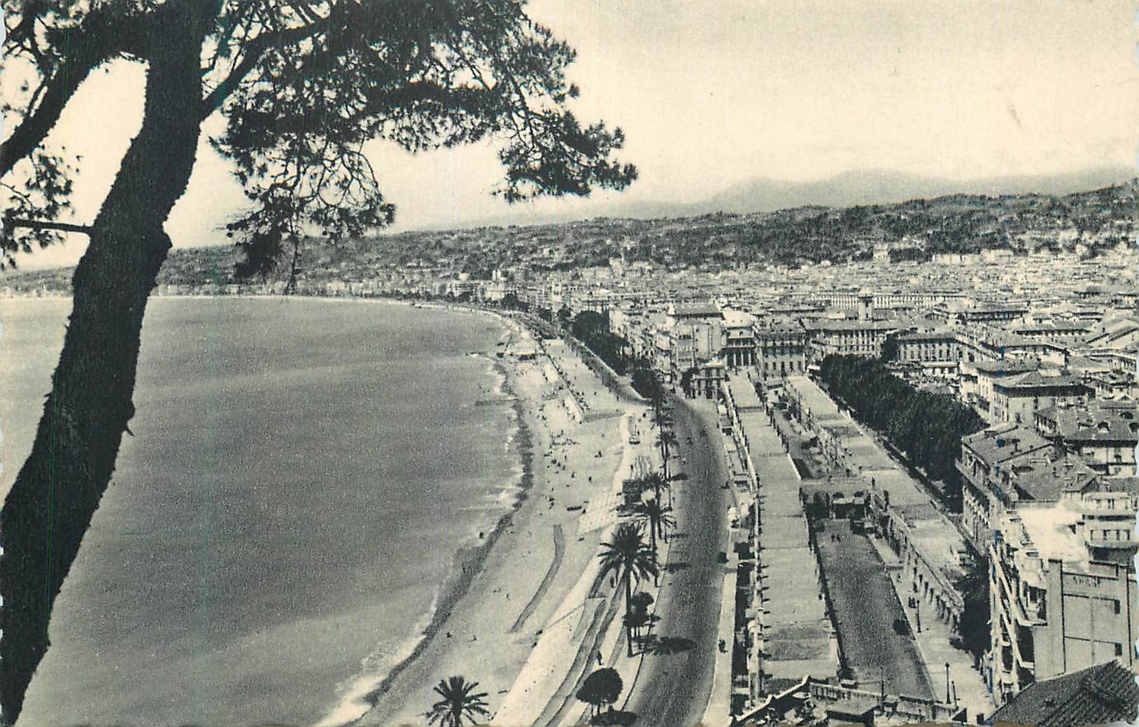 CPA Nice Vue generale prise du Chateau