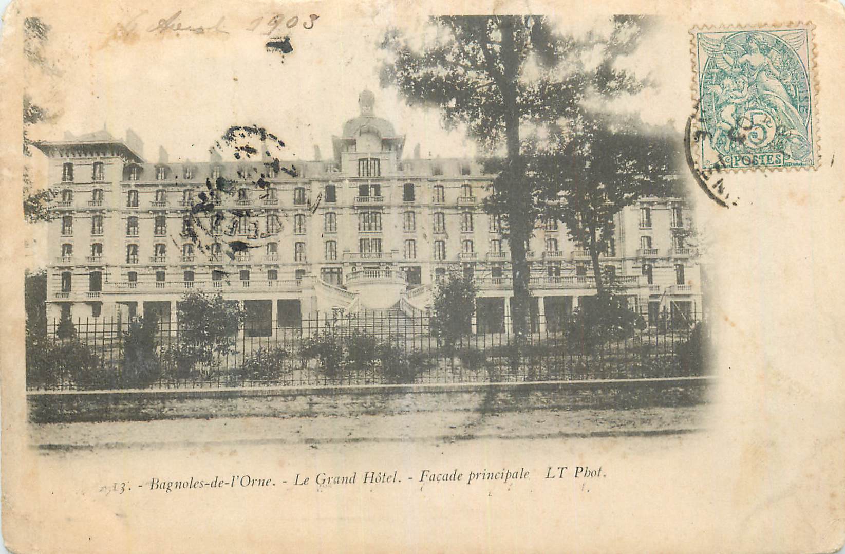 Bagnoles-de-l'Orne — Il Grand Hôtel — Facciata principale — LT Phot.