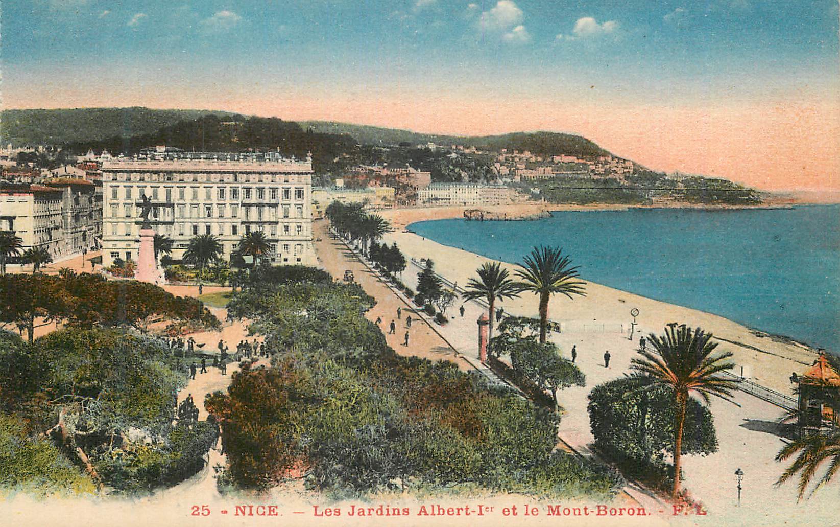 CPA Nice Les Jardins Albert Ier et le Mont-Boron