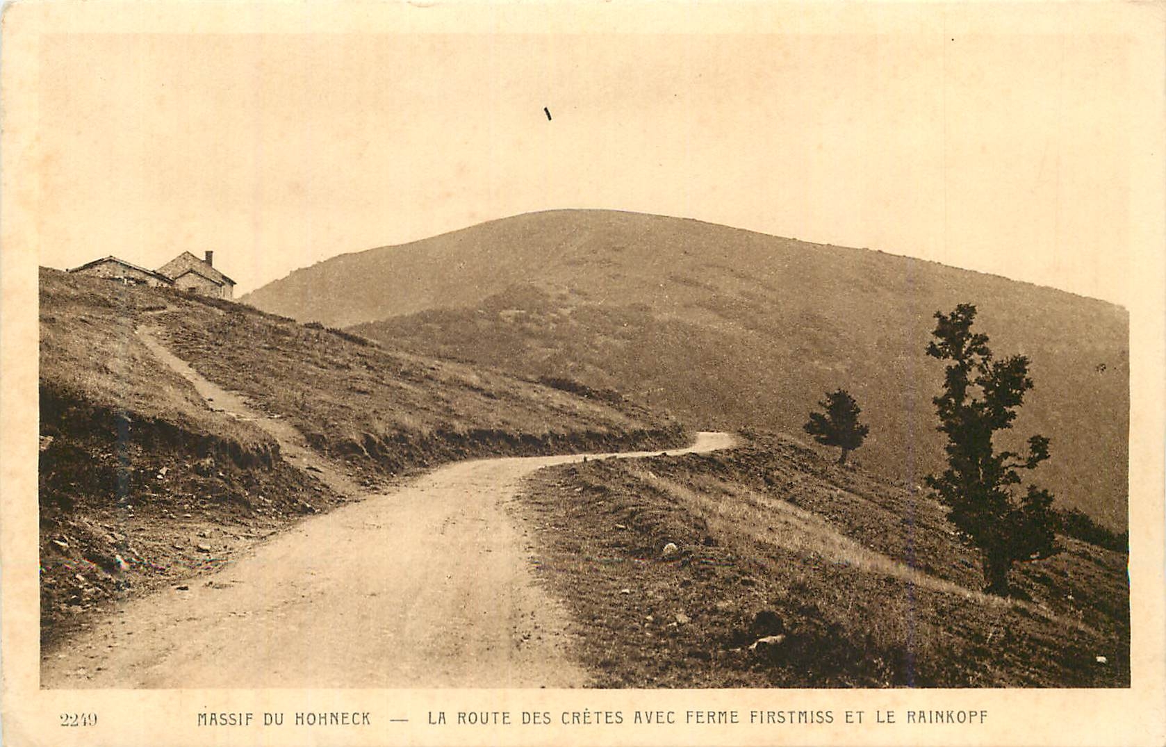 CPA Massif du Honneck La route des cretes avec ferme firstmiss et le rainkopf
