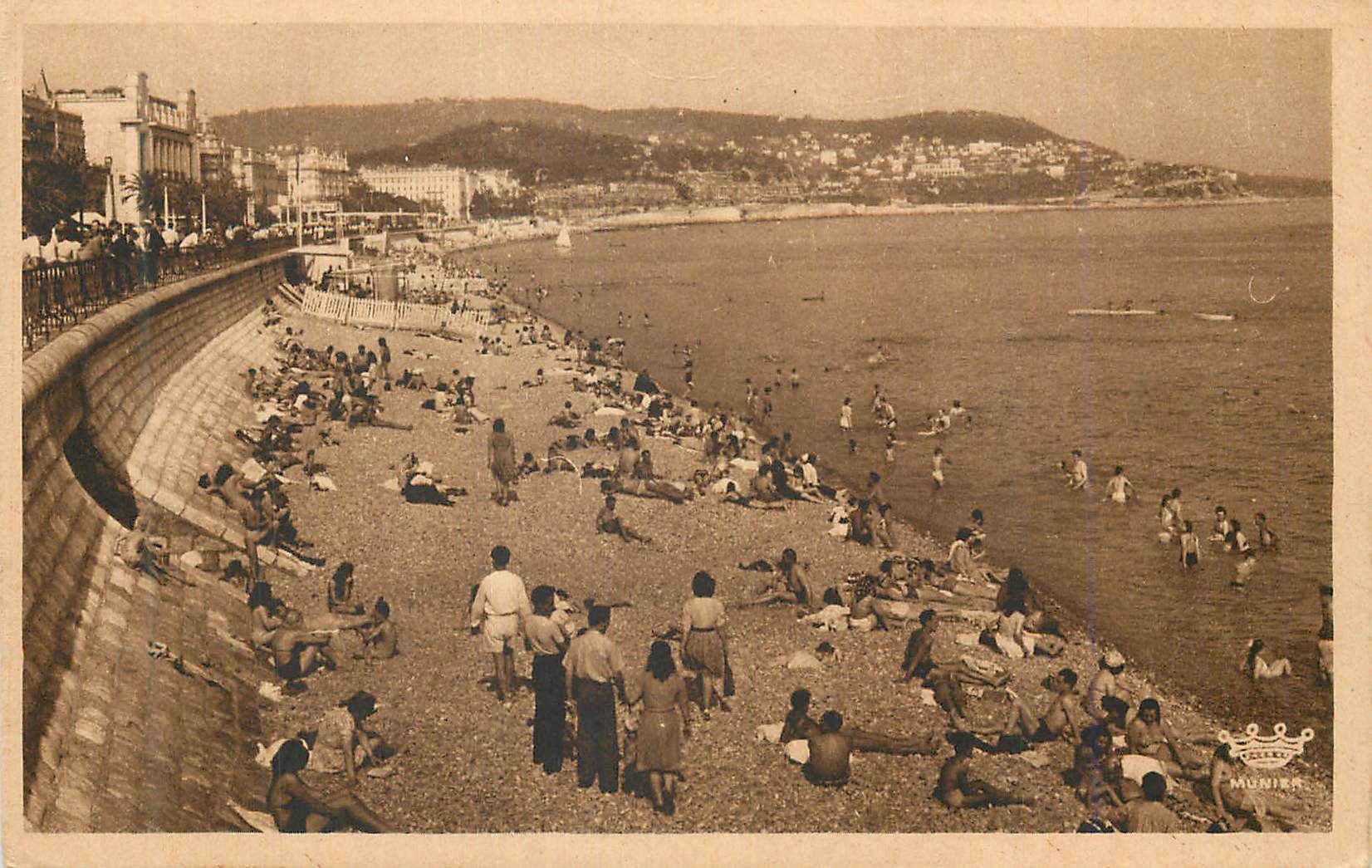 CPA Nice La Plage et le Mont-Boron