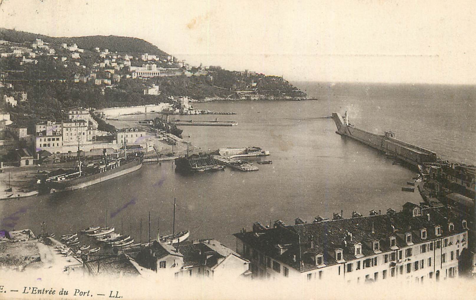CPA Nice L'Entree du Port