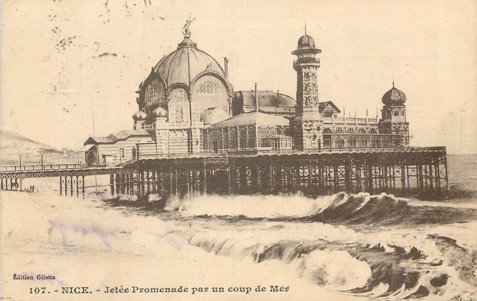 CPA Nice Jetee-Promenade par un coup de Mer