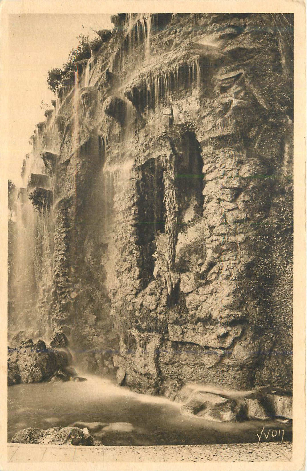CPA Nice (Alpes-Maritimes) Cascasde du Chateau