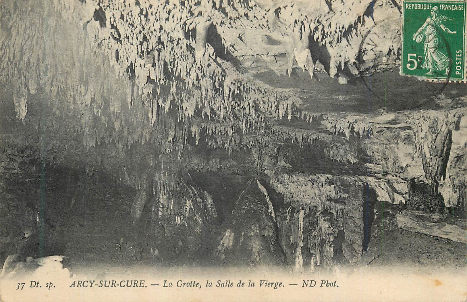 CPA Arcy-Sur-Cure La Grotte la Salle de la Vierge