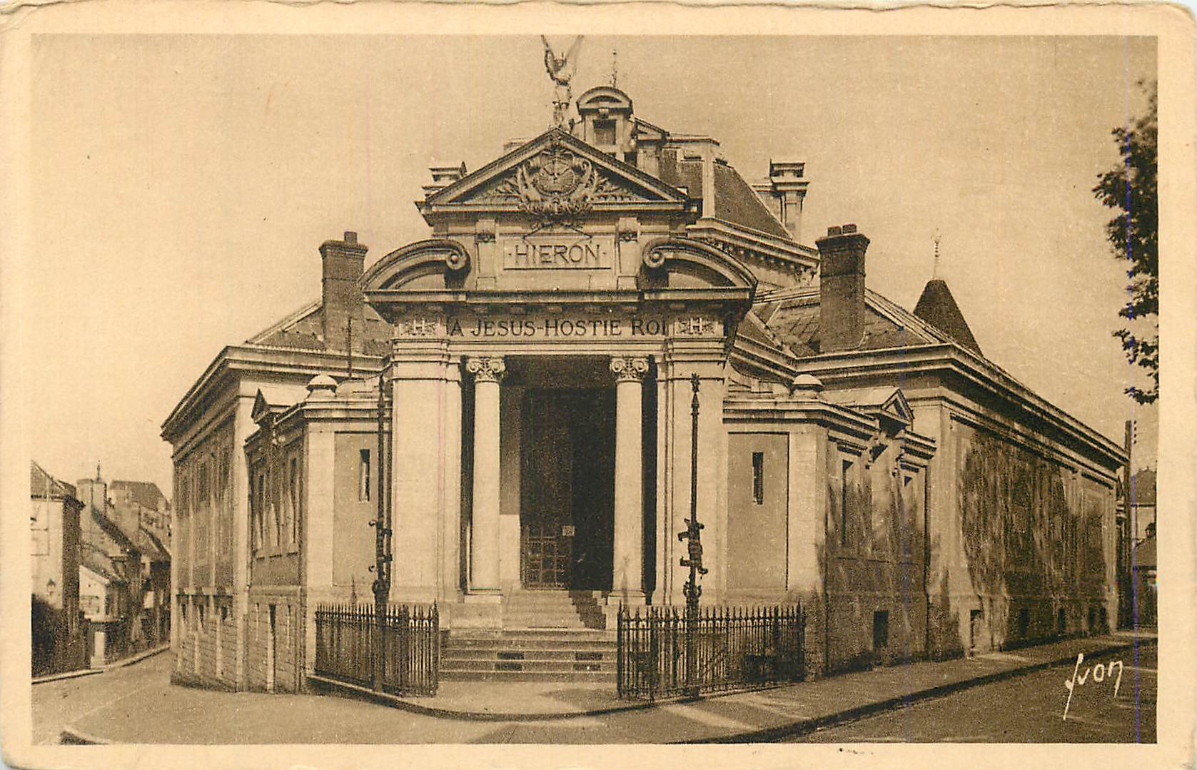CPA Paray-le-Monial (Saone-et-Loire) Le Hieron