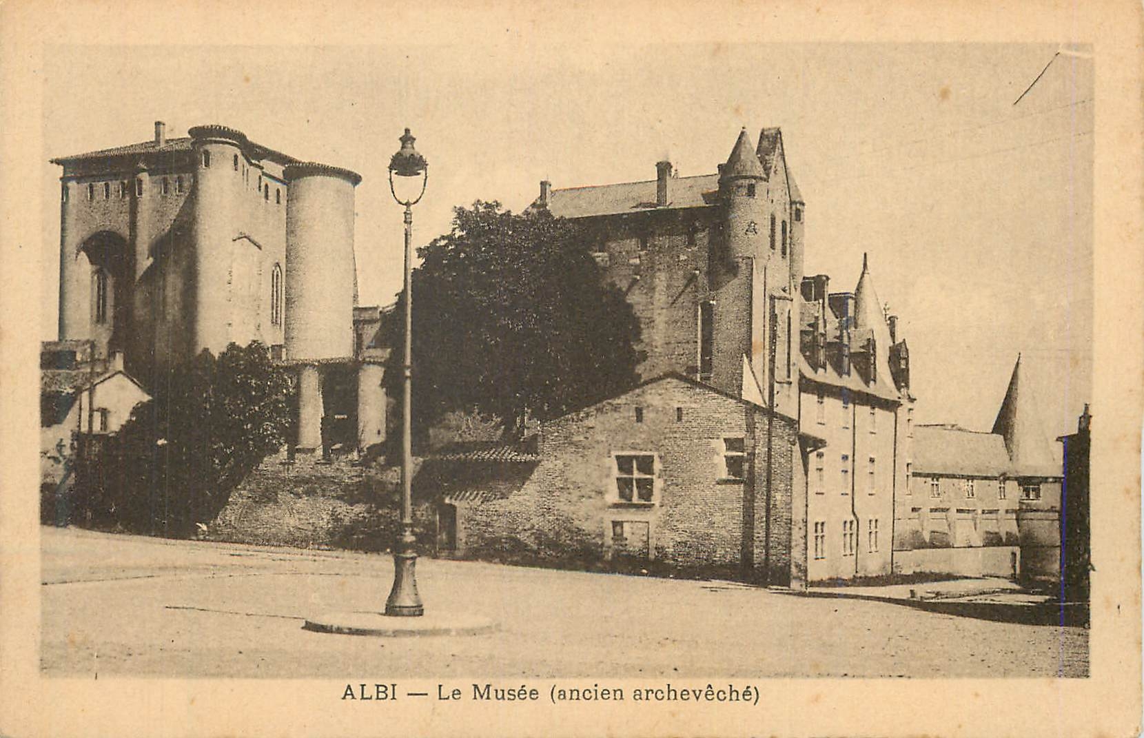 CPA Albi Le Musee (ancien archeveche)