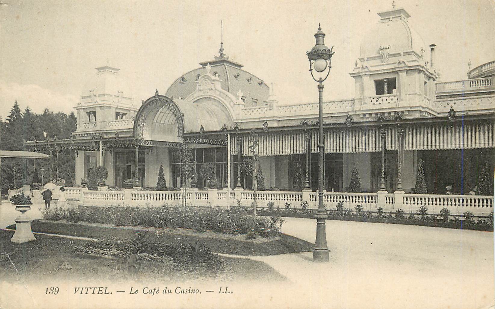 CPA Vittel Le Cafe du Casino
